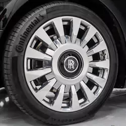 2014 Rolls-Royce Phantom Tires 2014 Rolls-Royce Phantom Tires